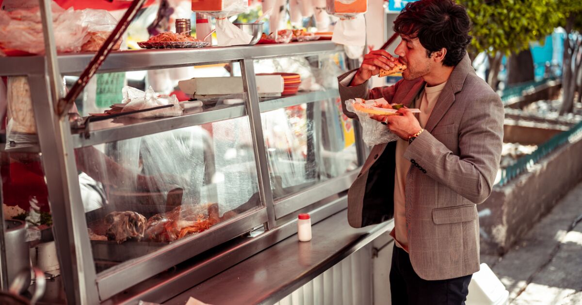 Do you eat near the subway? IPN finds fecal bacteria in food stalls