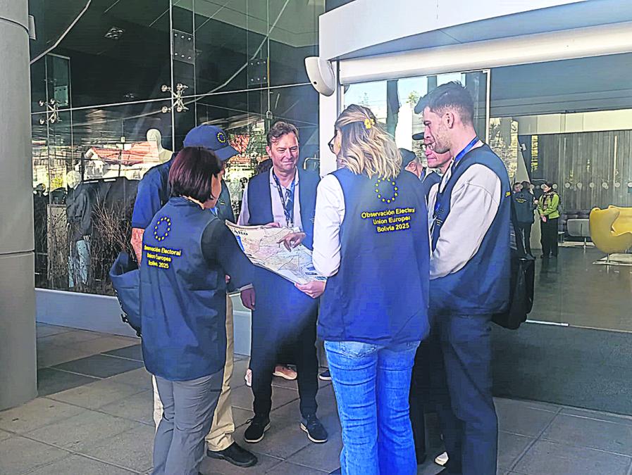 EU and OAS will have more than 200 observers in the country