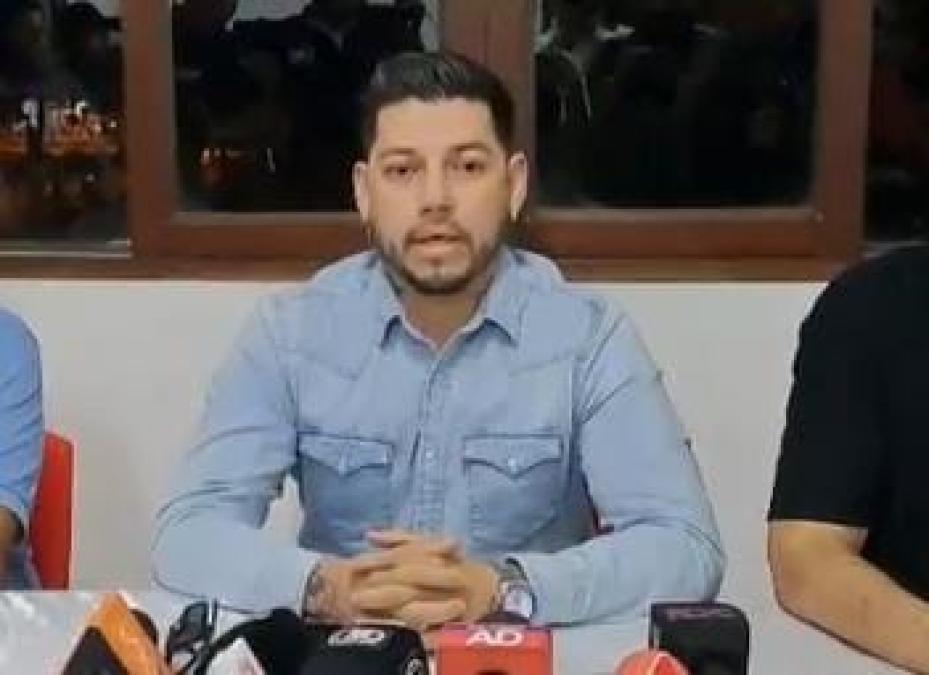 East moves chips: debt with Rojas, Haquin case and possible new incorporation