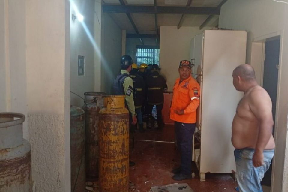 Explosion of a domestic gas bottle in Guárico leaves four injured adults