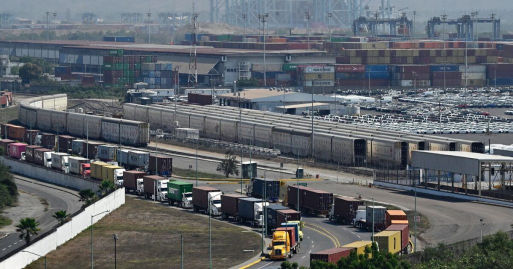 Export manufacturing, hundreds are smuggling facade: Index