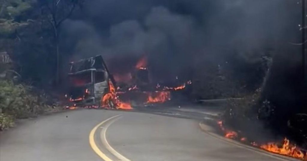 FARC dissidents would have set fire against a vehicle from D1 stores in Antioquia