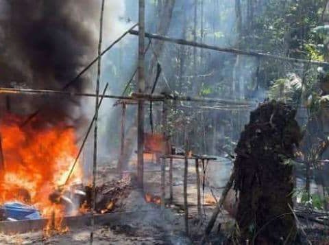 Fanb dismantled camp used for illegal mining in Amazonas