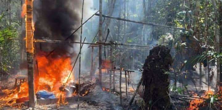 Fanb dismantled camp used for illegal mining in Amazonas