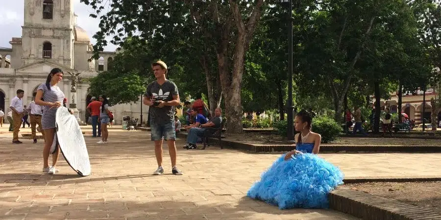 Sesión de fotos de una quinceañera en Holguín