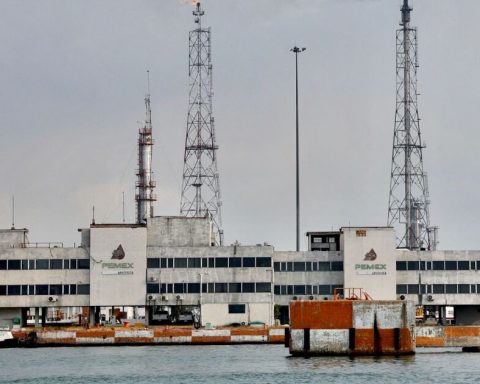 Fitch elevates Pemex qualification after 12,000 million peso government support