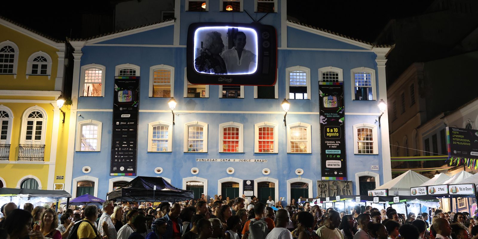 Flipelô is the carnival of letters in Pelourinho, says curator