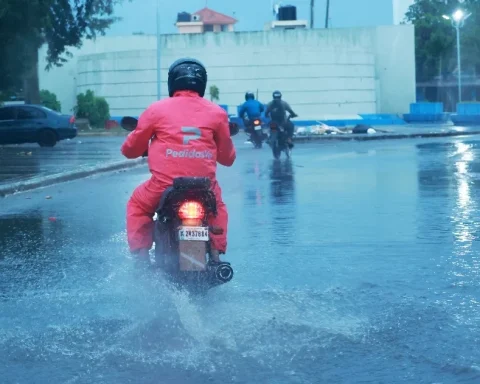 For this weekend up to 135 millimeters of water are expected due to Erin