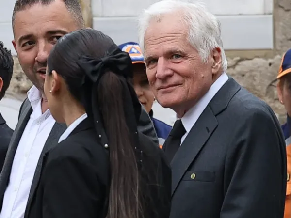 Former President Uribe asks CD candidates to meet with dad of Miguel Uribe