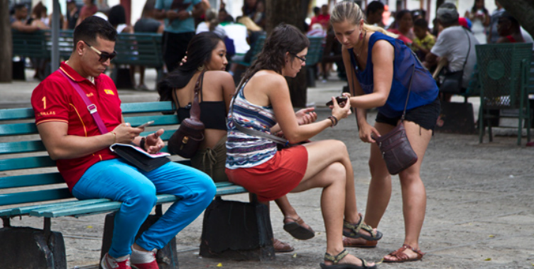 Cuba, ETECSA, recargas, delito