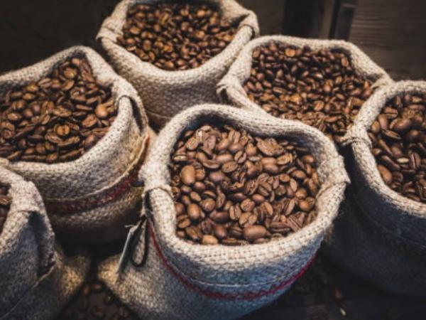 Government agreements with agriculture, with partial compliance