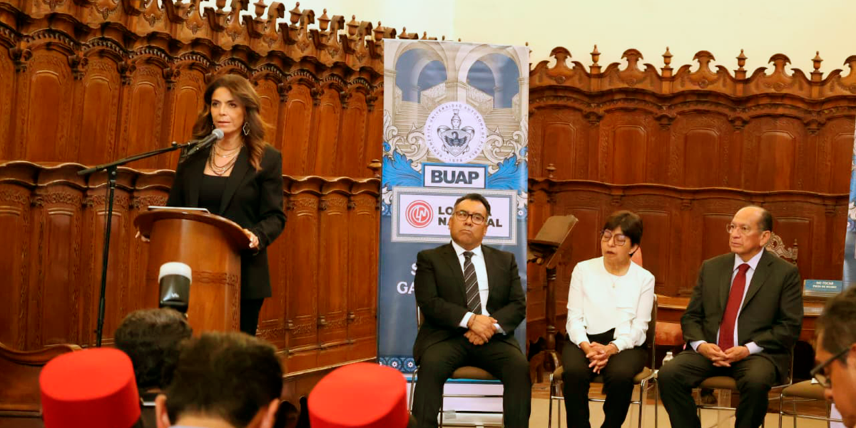 Government of Puebla and National Lottery Develan Buap Bicentennial ticket