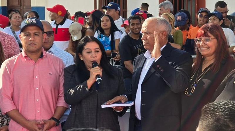 Jefe de Estado insta a Diógenes Lara convertir Circuitos Comunales en sedes de alcaldía