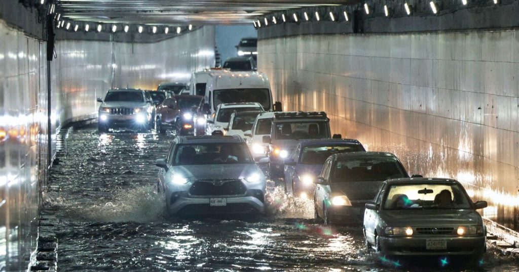 How to survive if your car is caught in a sudden flood for rain