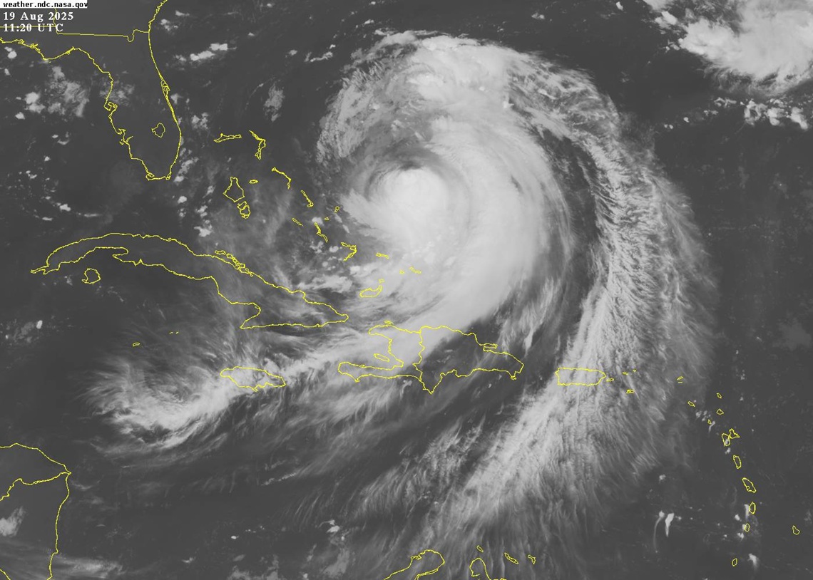 Hurricane Erin threatens the southeast coast of the US with dangerous wind gusts and rainfall