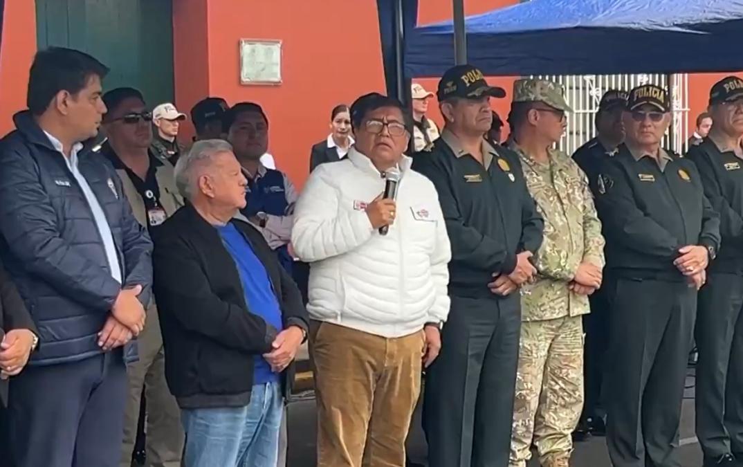 Interior Minister defends criticism: "I have three months in management and try to advance"