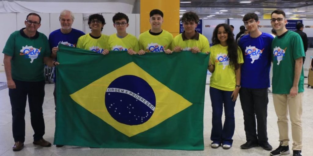 International Astronomy and Astrophysics Olympics awards Brazilians