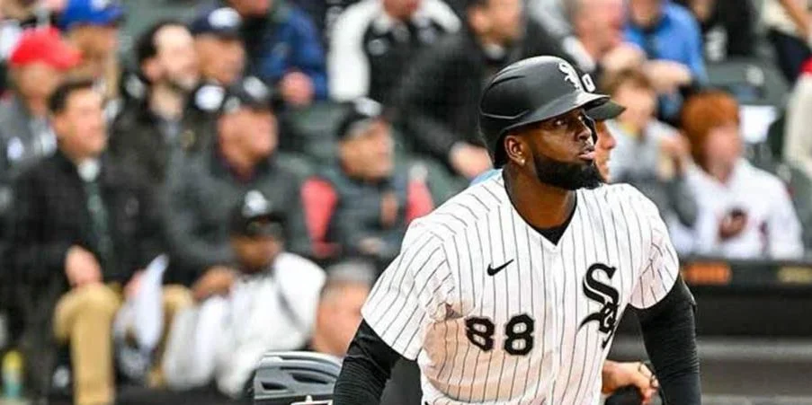 El cubano Luis Robert Jr. participó en el Clásico Mundial de Béisbol 2023 con el equipo Cuba
