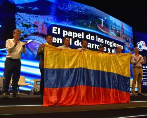 Joint work, the key of the Government's distanced mayors