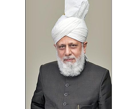 Leader of the Ahmadia Community: "Latin American countries have to work honestly"