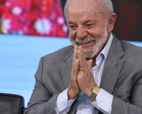 Lula discards challenging US, but says that Brazil is not a republish