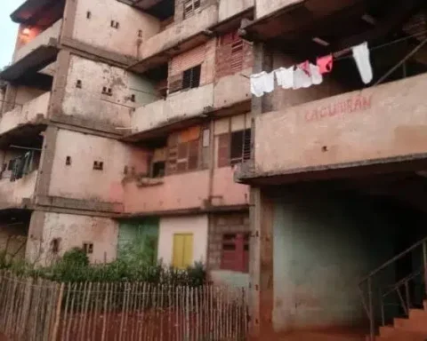 Edificio No. 3, en la calle J de Punta Gorda (municipio Moa)