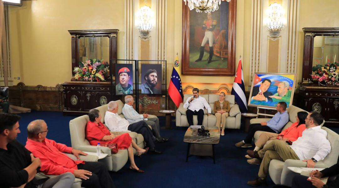 Maduro: Fidel Castro is an example of rebellion and humanism