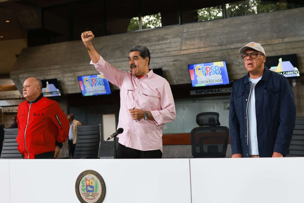 Maduro: The renewal of threats against Venezuela are a "rotten refrito"