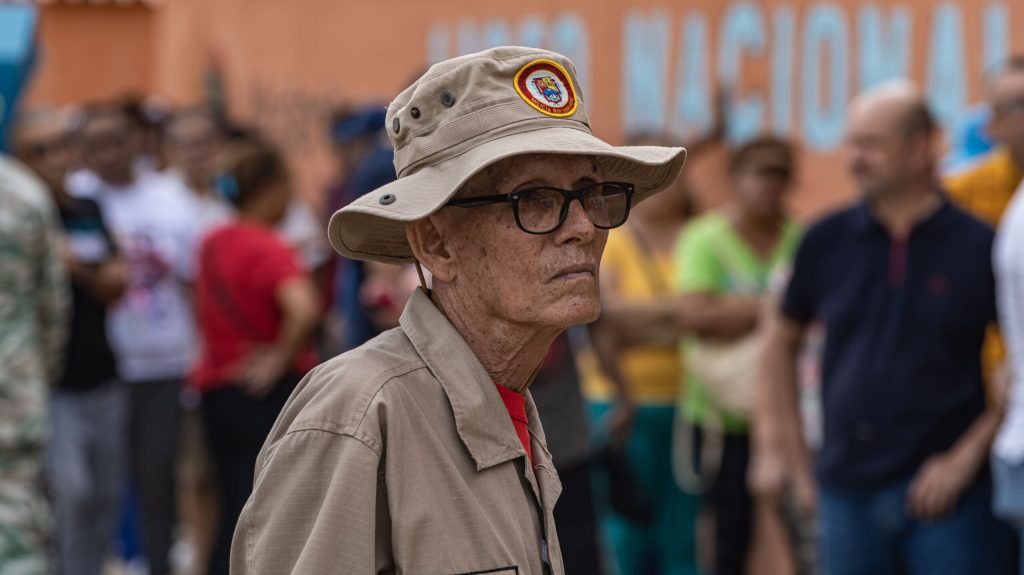 Maduro announced a day of enlistment of "militia forces" the weekend