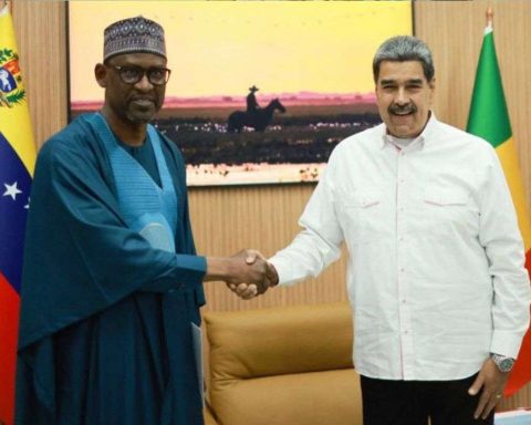 Maduro received Mali's chancellor at the Miraflores Palace