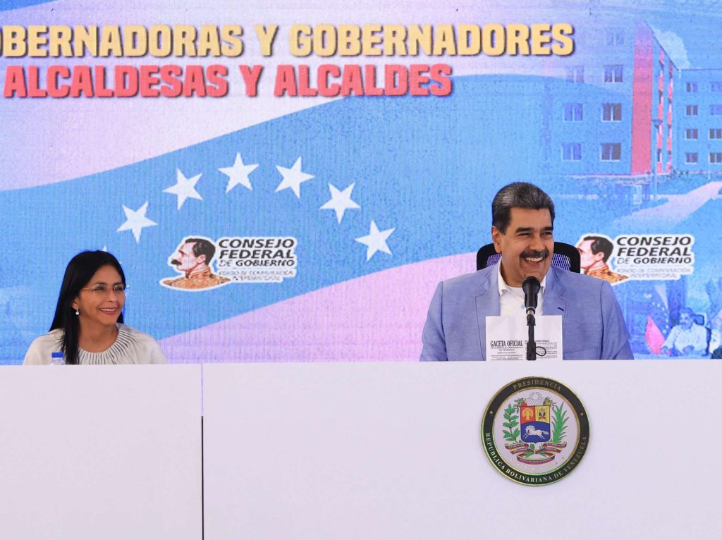Maduro to governors and mayors: magnifying glass to the execution and control of resources