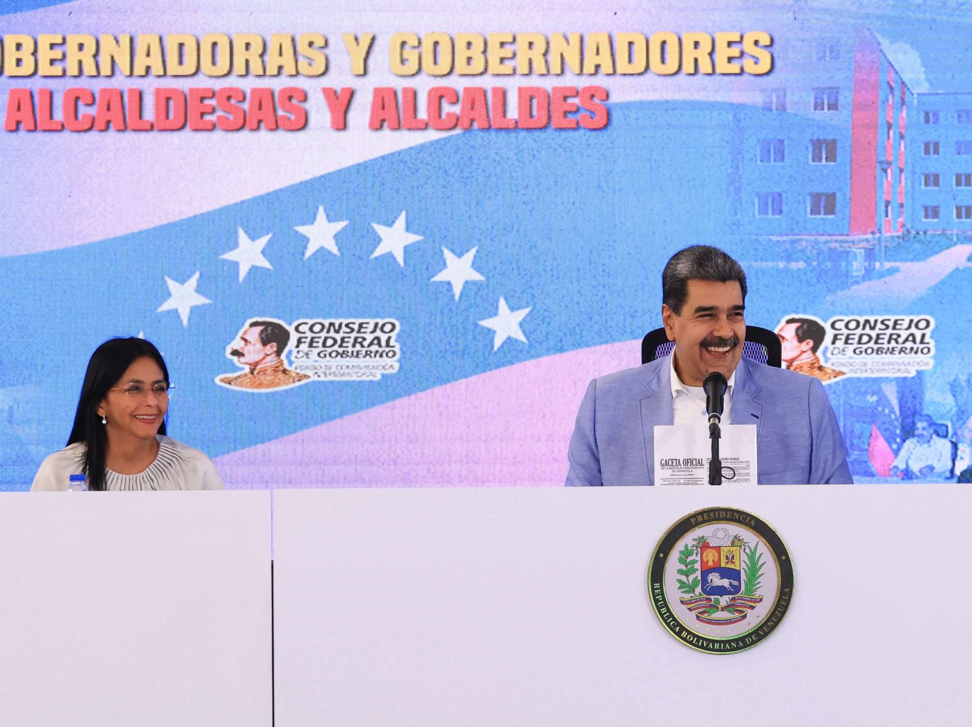 Maduro to governors and mayors: magnifying glass to the execution and control of resources