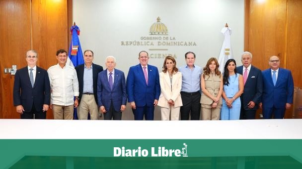 Magín Díaz continues around meetings with entrepreneurs