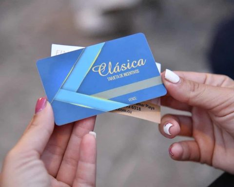 Magnetic cards will have temporary interruptions in Cuba, announces Fincimex