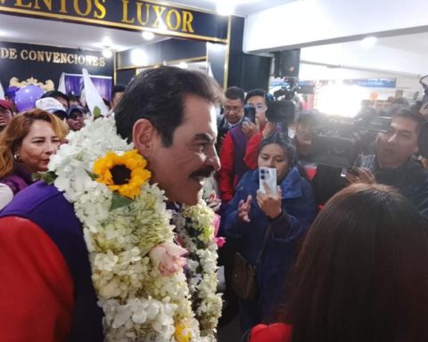 Manfred is the third candidate that declines for the last presidential debate