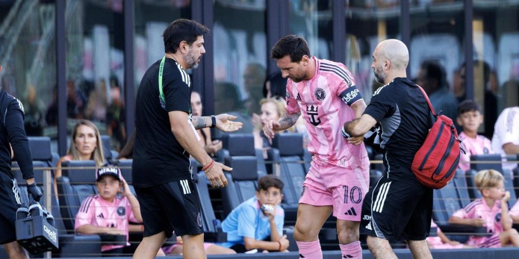 Mascherano confirms Messi's decline