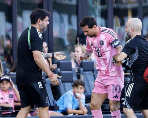 Mascherano confirms Messi's decline