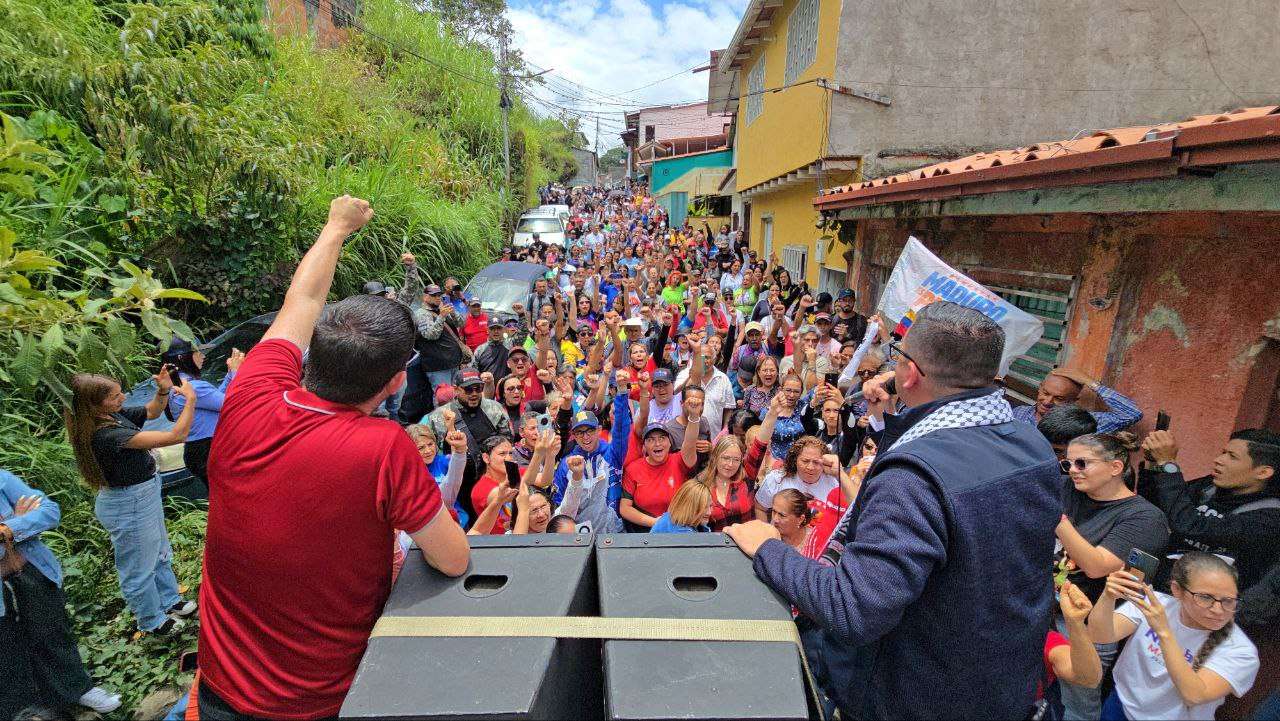 Merideños mobilized in support of President Maduro