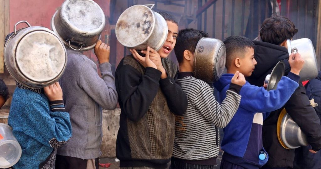 Mexico, with a tradition of receiving displaced, analyzes welcoming children from Gaza