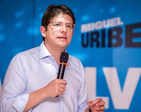 Miguel Uribe Turbay, promise of the Colombian right victim of political violence