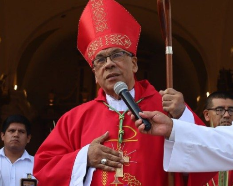 Monsignor Garcia Camader: "The authorities should not walk in indifference, but to serve the people"