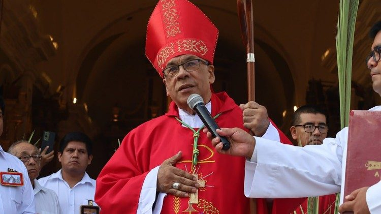 Monsignor Garcia Camader: "The authorities should not walk in indifference, but to serve the people"