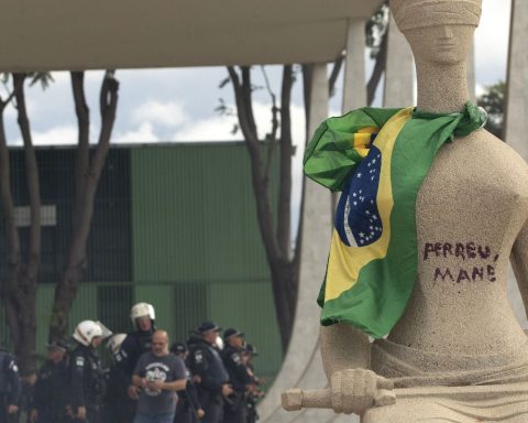 Moraes maintains conviction of a woman who spotted statue on January 8