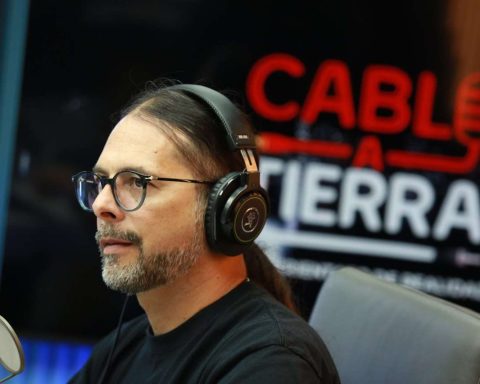 Ñáñez: Social networks are for the combat of peoples