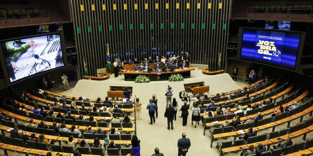 National Congress honors the 90th anniversary of the voice of Brazil
