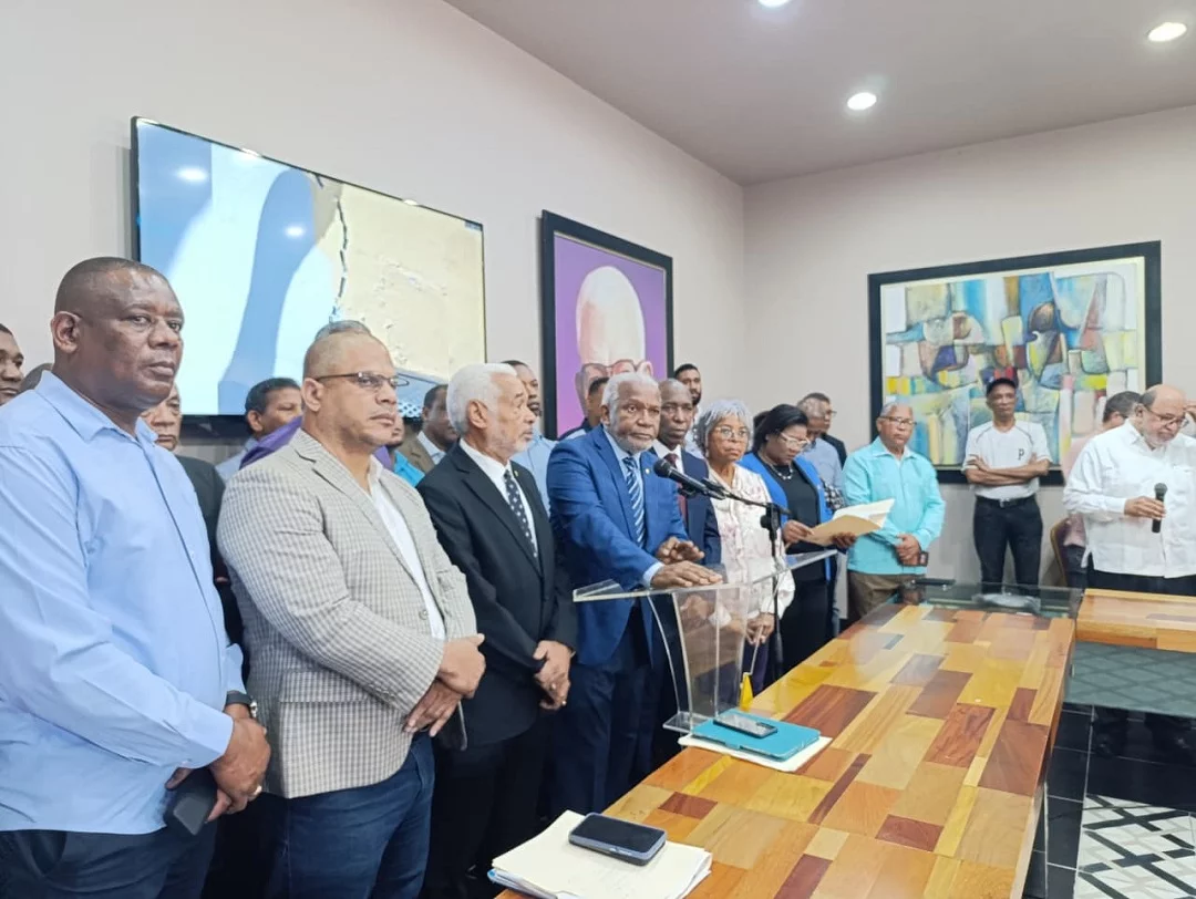 Dirigentes del Partido de la Liberación Dominicana