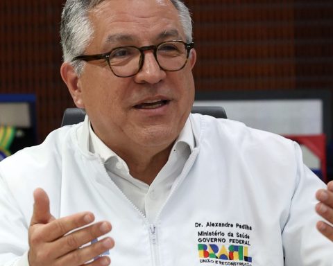 Padilha evaluates to go to New York for UN and PAID assemblies