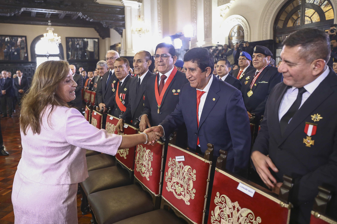 Peru promulgates amnesty for military and police who fought terrorism