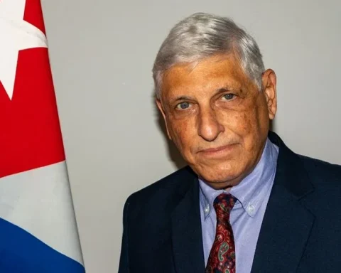 Embajador Carlos Zamora Rodríguez