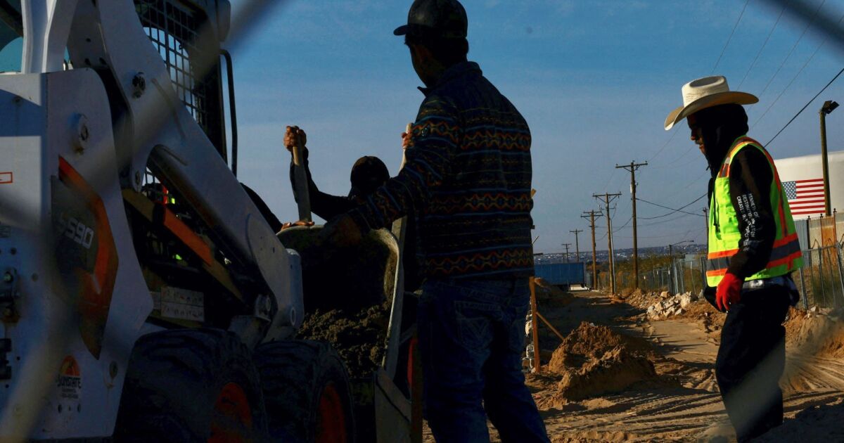 Remittances will fall 4% in 2025 against deceleration of economy in the US